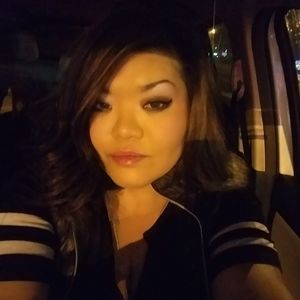 Meet your Posher, Angie